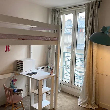 Familial En Duplex Entre Montmartre Et Opera Apartment Paris