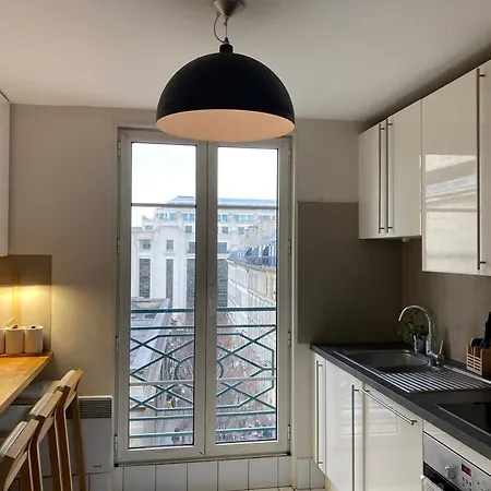 Apartment Familial En Duplex Entre Montmartre Et Opera Paris