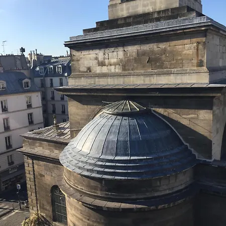 Familial En Duplex Entre Montmartre Et Opera Apartment Paris